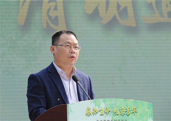 3杭州市民政局副局长余岱介绍杭州殡改工作及今年清明安全管理工作.jpg
