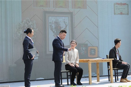 7杭州殡仪馆职工表演情景剧《告别》1.jpg
