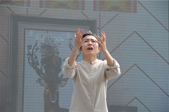 8杭州殡仪馆职工表演情景剧《告别》2.jpg